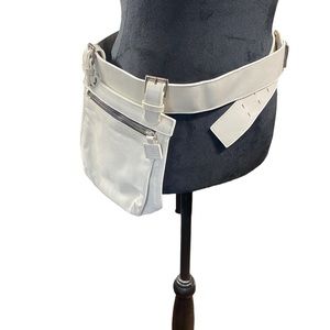 LAUNCH Cream Genuine Leather Belt and Zip Bag combo. New w/out Tag. Belt bag